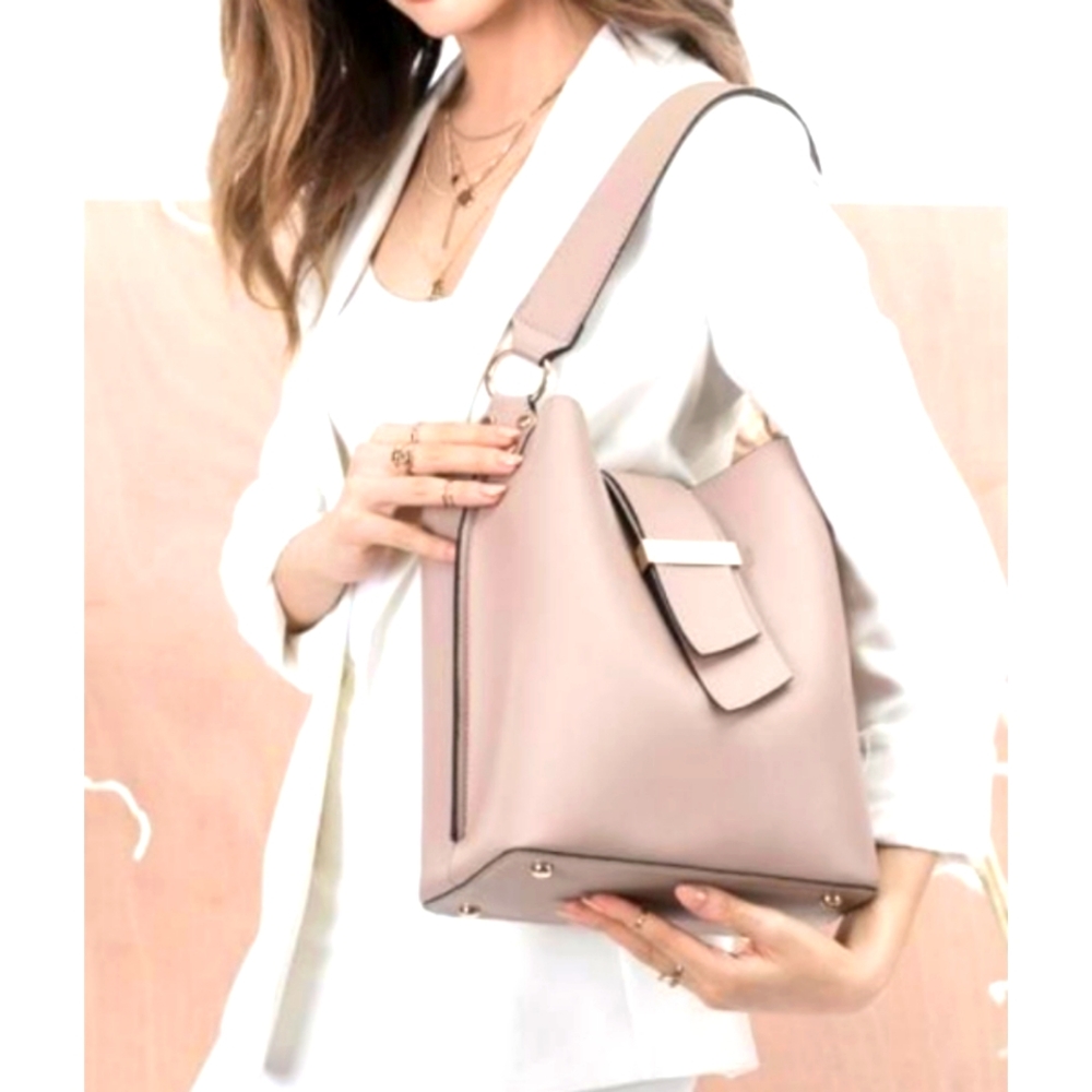 Melie Bianco Alessia rare Rose Pink Faux Vegan Leather Bucket Handbag Purse NWOT
